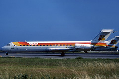 Iberia MD-87 EC-EYB BCN 31/07/2000