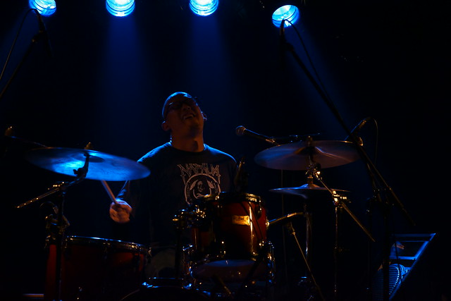 上田哲也 drum solo at 獅子王, Tokyo, 27 Nov 2014. 013