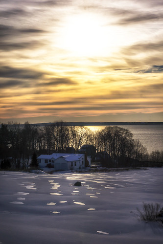 sunrise winter belfast maine me midcoast penobscotbay penbay 365 kats365 house snow ice coast ocean atlantic