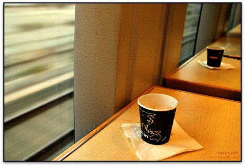 españa coffee train canon tren cafe spain huesca ave aragon osca eos20d ferrocarril espanya arago tamron18200 elsenyordelsbertins