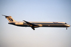 Aviaco MD-88 EC-FIG BCN 17/04/1995