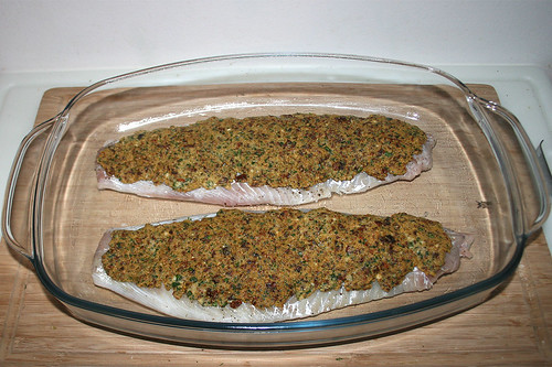 45 - Seelachs in vorgewärmte geben / Put fish in pre-heated casserole