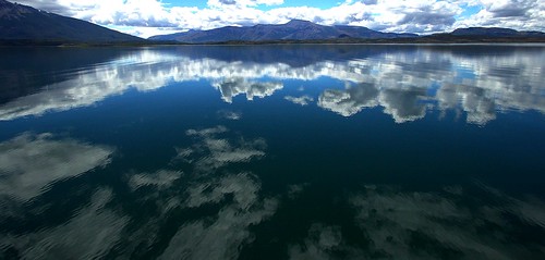chile travel blue patagonia reflection southamerica nature water clouds landscape miroir patagonie americadelsur