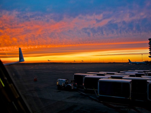 sunset clouds flying airport colours edmonton winglet b737 takenatwork cyeg