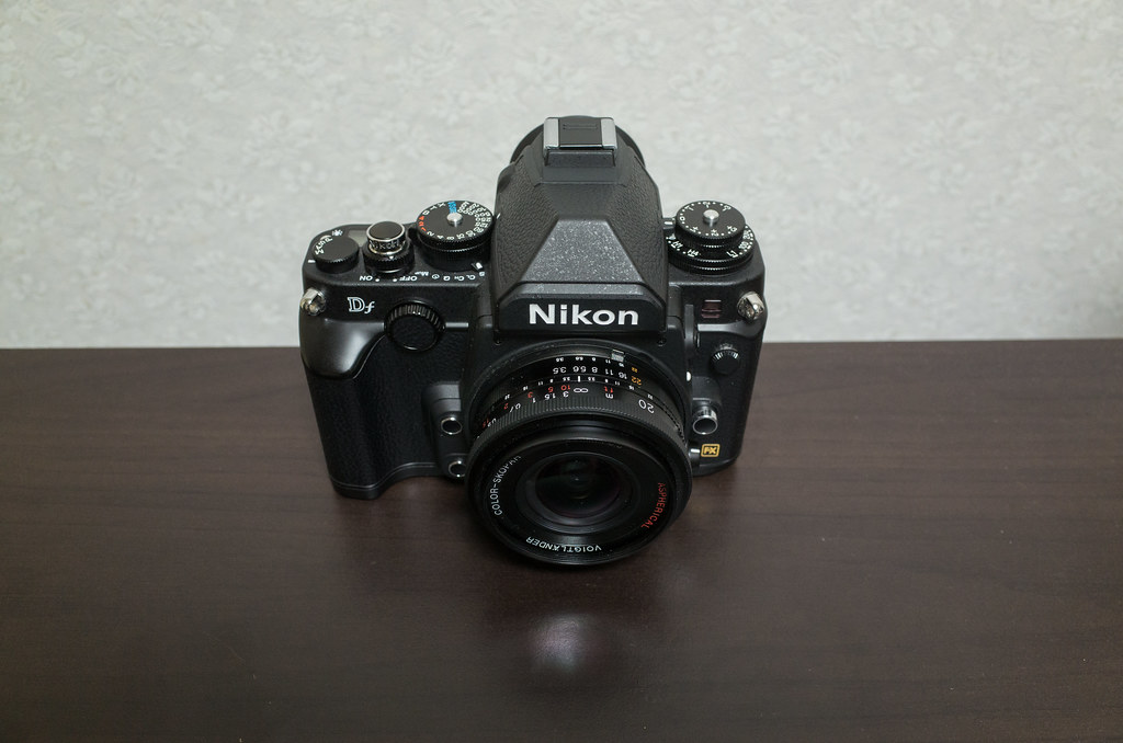 Nikon DF + COLOR-SKOPAR 20mm F3.5