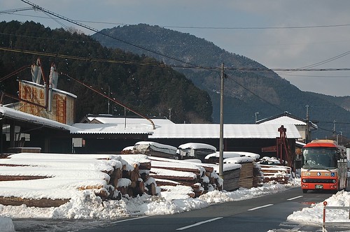 snow mountains bus japan landscapes townscape kansai sawmill hyogo lumberyard lumbermill tanba orangebus aogaki