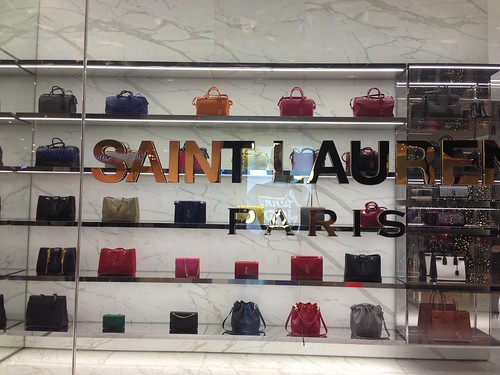 Saint Laurent, Shangrila mall
