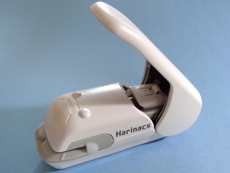 コクヨ 針なしステープラー ハリナックス 色 ハンディ１０枚 SLN‐MSH110D 【売り切り御免！】