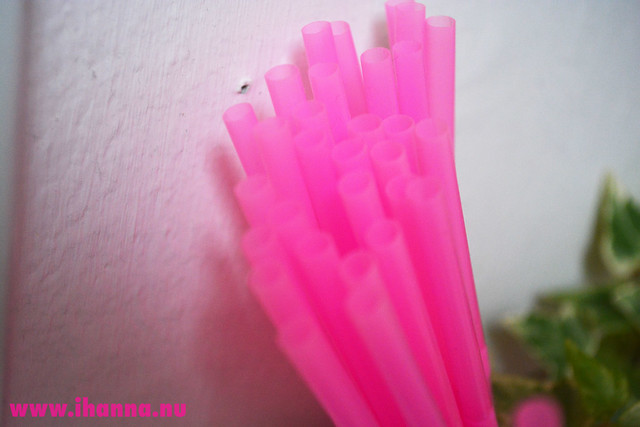 Pink Straws in iHanna's Kitchen