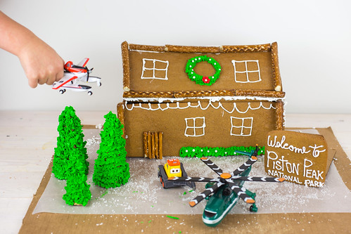 Planes Fire and Rescue Gingerbread House-1