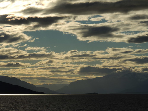 chile patagonia nubes andes lagocarrera regióndeaysén