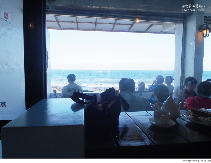 【台北 Taipei】金山洋荳子咖啡館 欣賞北海岸的蔚藍海洋 youngdoor cafe @薇樂莉 Love Viaggio | 旅行.生活.攝影