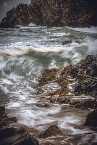 canon coastline landscape leefilters longexposure morayshire portknockie rocks scotland seagulls seascape seaside seaweed water waves