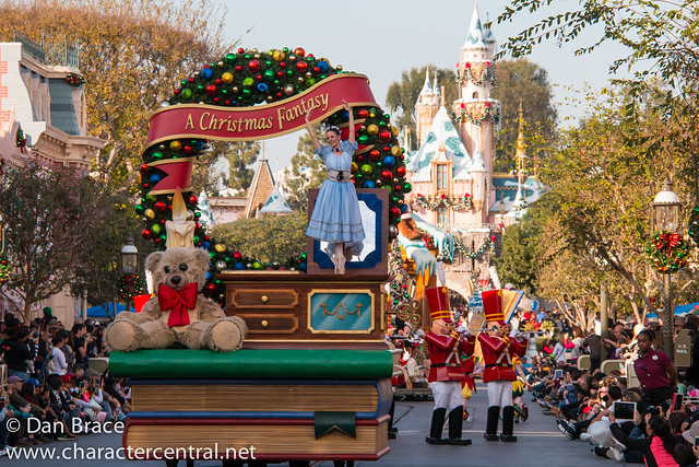A Christmas Fantasy Parade