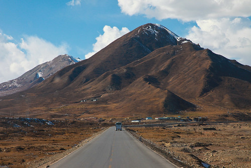 travel mountain roadtrip backpacking journey bustrip gansu highaltitude xining zhangye