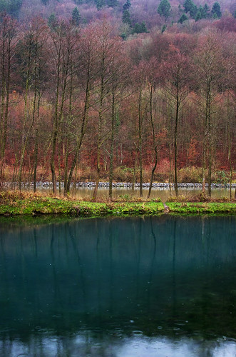 autumn trees reflection water landscape rainbow scenery colours view spectrum pentax k5 prunn 18270 k5ii da18270