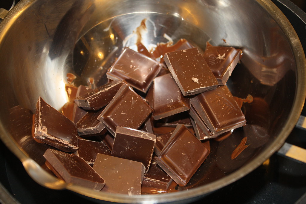 Chokolademousse med nøddebund (10)
