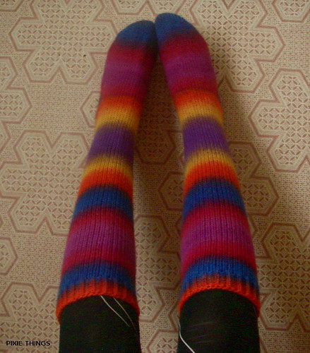 Toe-up socks Yarn Art Magic Surf