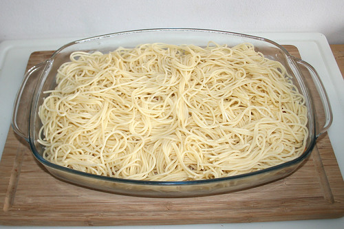 29 - Rest Spaghetti darüber legen / Add remaining spaghetti