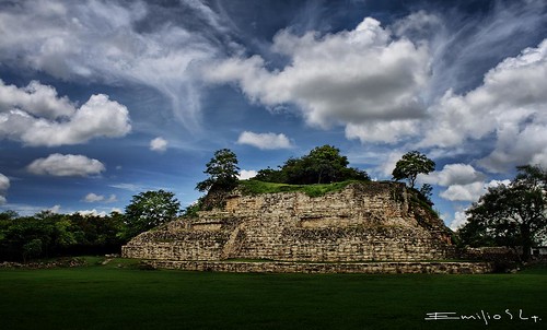 méxico maya yucatán pirámide ake arqueología