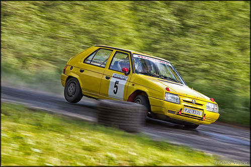 auto race speed classiccar rally racing czechrepublic oldtimer rallye motorsport skoda favorit rallycar rallysport rallying skodafavorit podbrdskarallyelegend