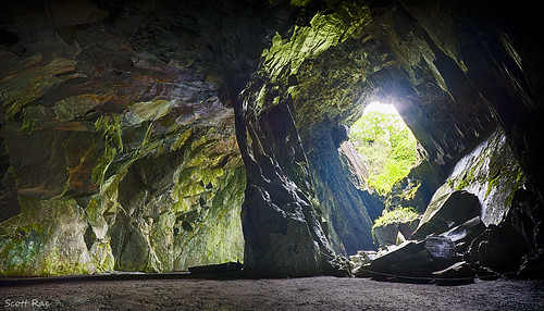 uk england green dark lakedistrict cave cavern hdr