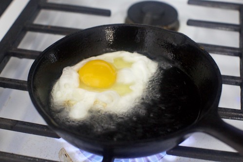 hot sputtering souffle egg