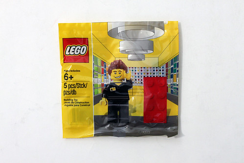 forening frivillig For nylig LEGO Shop Employee Minifigure Polybag (5001622) Review