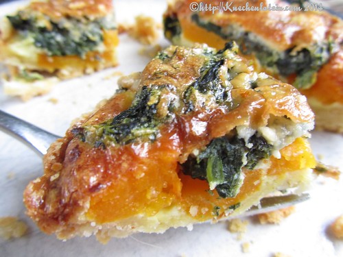 ©Pumpkin tarts with spinach and Gorgonzola (2)