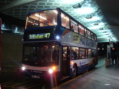 Stagecoach Manchester 17011 on Route 47 Extra, Canada Water