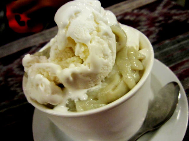 Payung Cafe durian ice cream