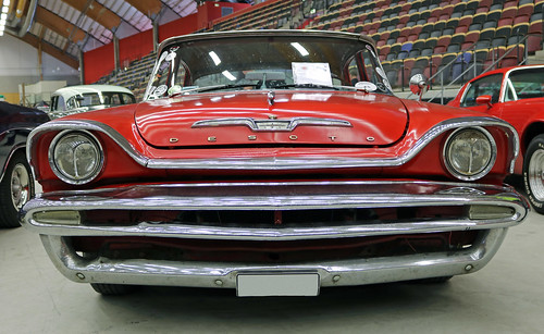 red cars de sweden 1957 classiccars luxe desoto carshow americancars diplomat sandviken americanclassiccars arenawheels crusaderstgeorge 1957desotodiplomatdeluxe