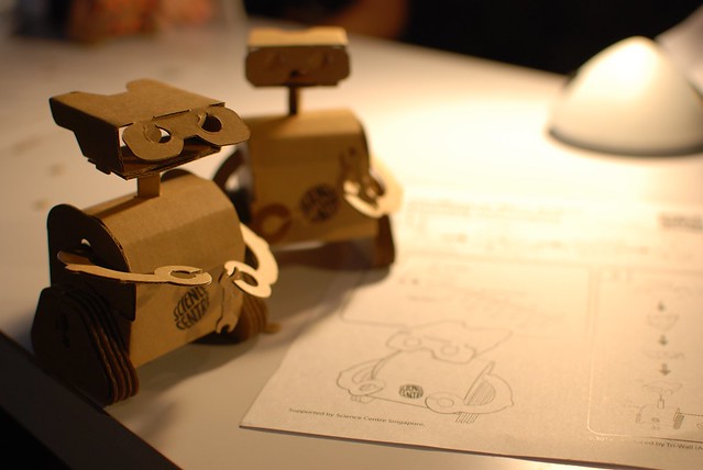 Jerry & Jerome's cardboard robots! 