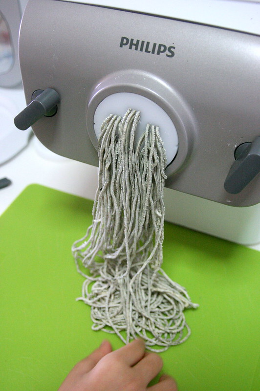 Seaweed-dashi noodles
