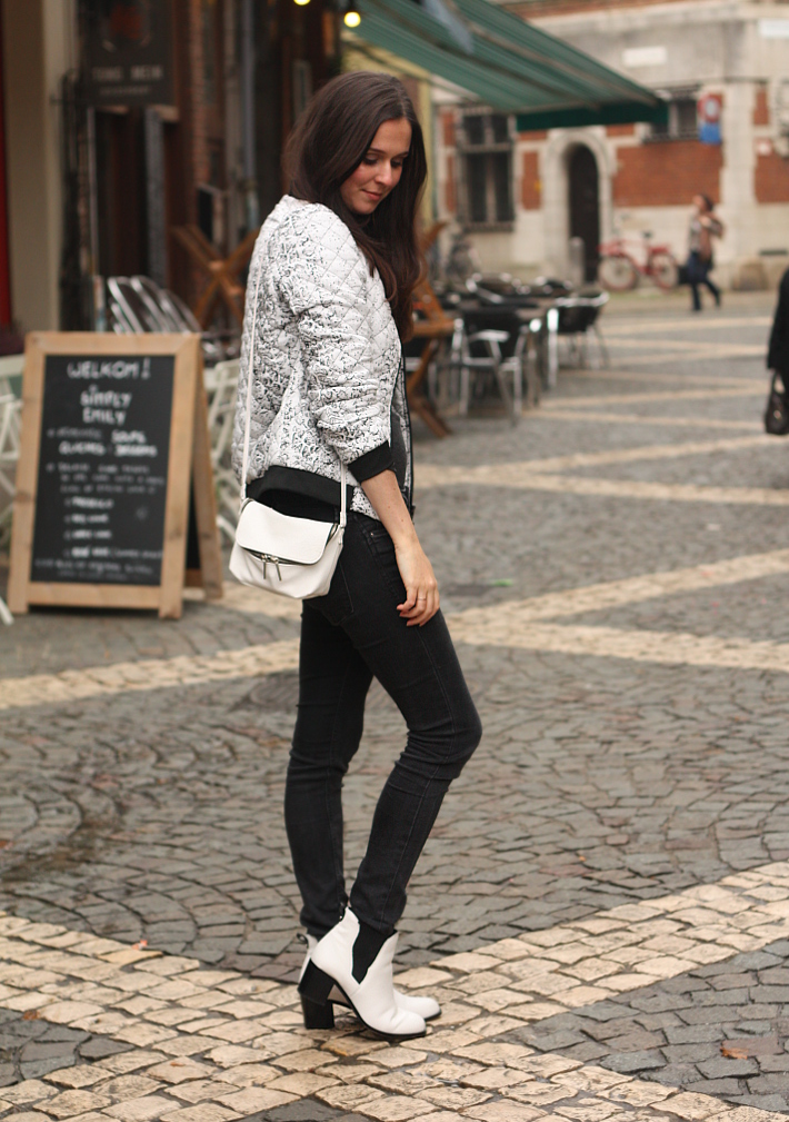 outfit bomber backet black and white sam edelman boots