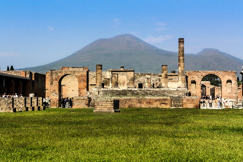 italy pompeii