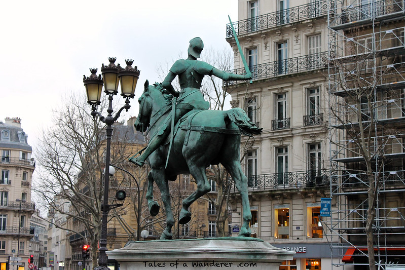 PARIS - Place Saint-Augustin - Statue équestre de Jeanne d'Arc