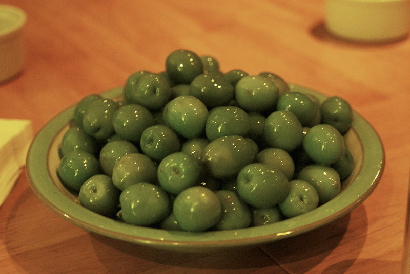 cals-own-olives