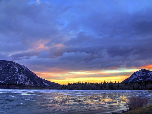 lake canada mountains water sunrise rocky alberta canmore
