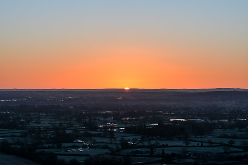 uk winter sky sun sunrise solar nikon skies view vista viewpoint sunup thisismorning d7100 cloudsstormssunsetssunrises tamronspaf70300f456divcusd
