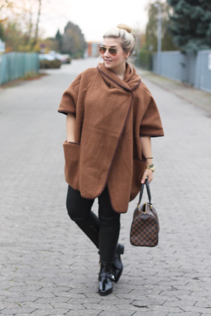outfit-cape-herbst-braun-fashionblog