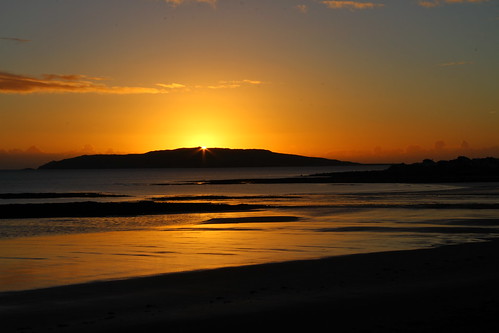 ireland dublin sun cold beach strand sunrise island gold rush lambay wallabies fingal barings christmas2014