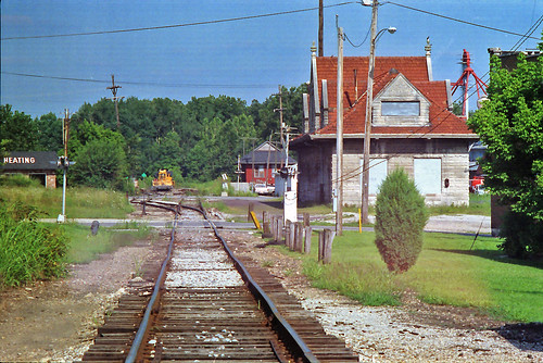 sooline trainstations railroadstations milwaukeeroad traindepots bedfordindiana railroaddepots milwaukeeroadinbedfordindiana