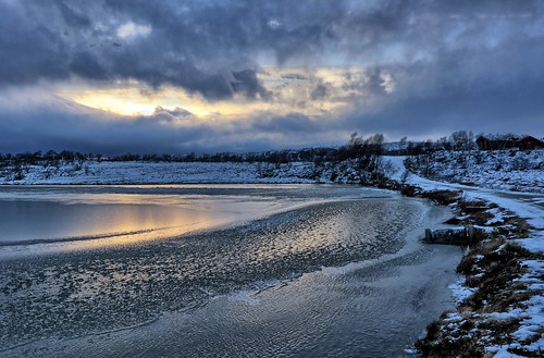 road winter lake ice pond bringen svarttjønna nålsjøen