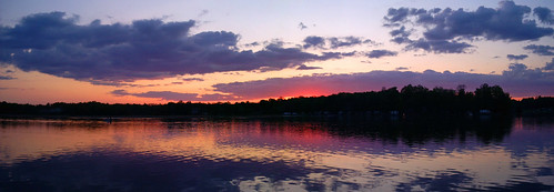 cameraphone sunset panorama lake ontario canada color colour reflection colorful blackberry colourful peterborough endoftheday daysend z30 peterboroughcounty bb10 upperbuckhorn upperbuckhornlake