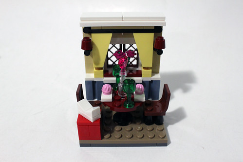 LEGO Seasonal Valentine's Day Dinner (40120)