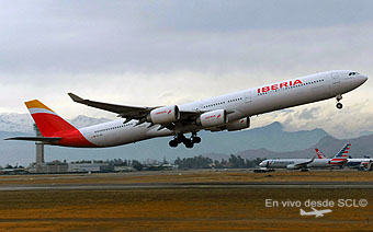 Iberia A340-600 new colors take off (R. Vildósola)