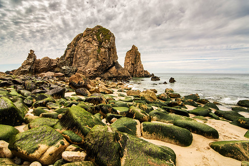 costa seascape portugal clouds mar viajes rocas ursa