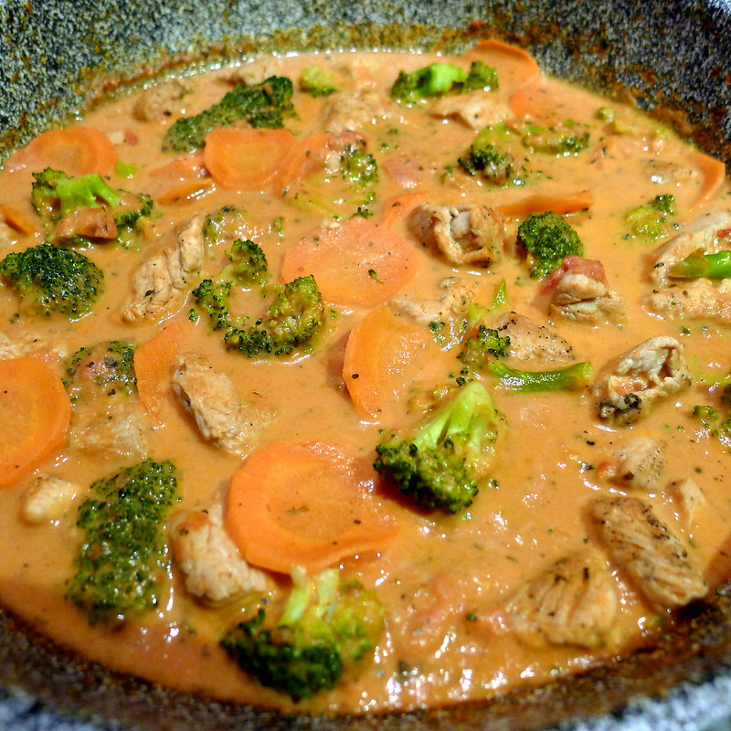 Chicken curry with vegetables