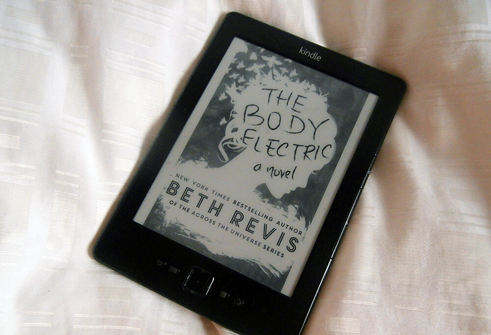 the-body-electric-beth-revis